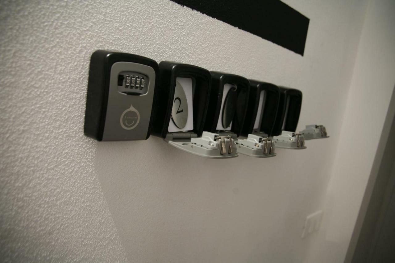 מסטרה Red Lion Guest House מראה חיצוני תמונה
